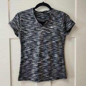 Nike Dri Fit Short Sleeve Top in Black White Gray Heather
